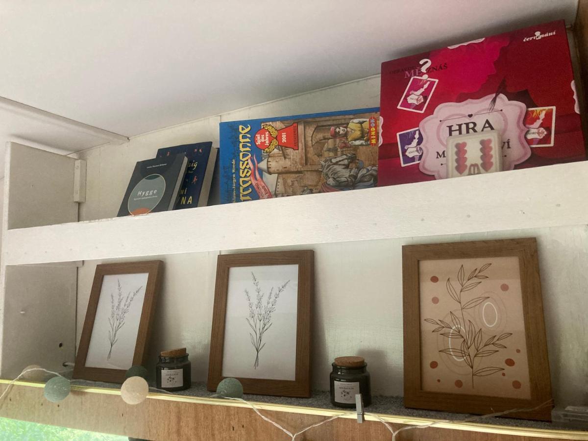 Karavan Na Louce Volenice  Extérieur photo